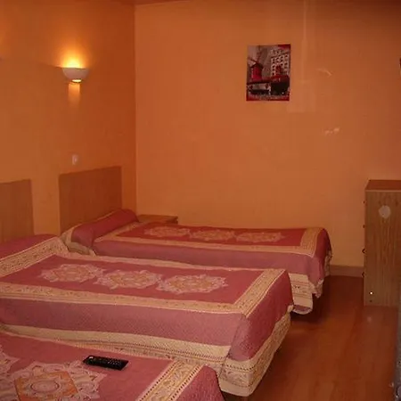 Grand Voltaire Hotel 2*