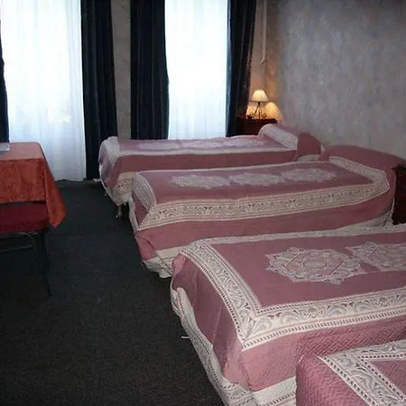 Grand Voltaire Paris