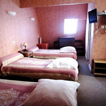 Grand Voltaire 2* باريس