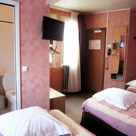 فندق Grand Voltaire 2*