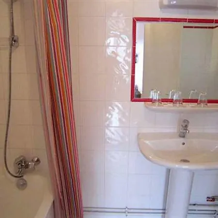 Grand Voltaire فندق