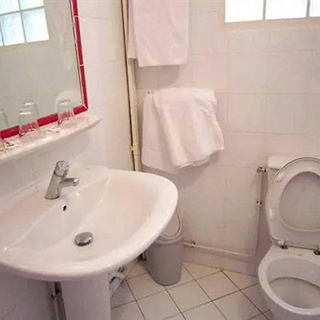 Grand Voltaire فندق باريس